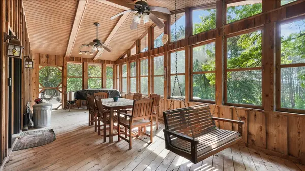 W16261 Kraemer Rd, Ettrick, WI 54627-8213