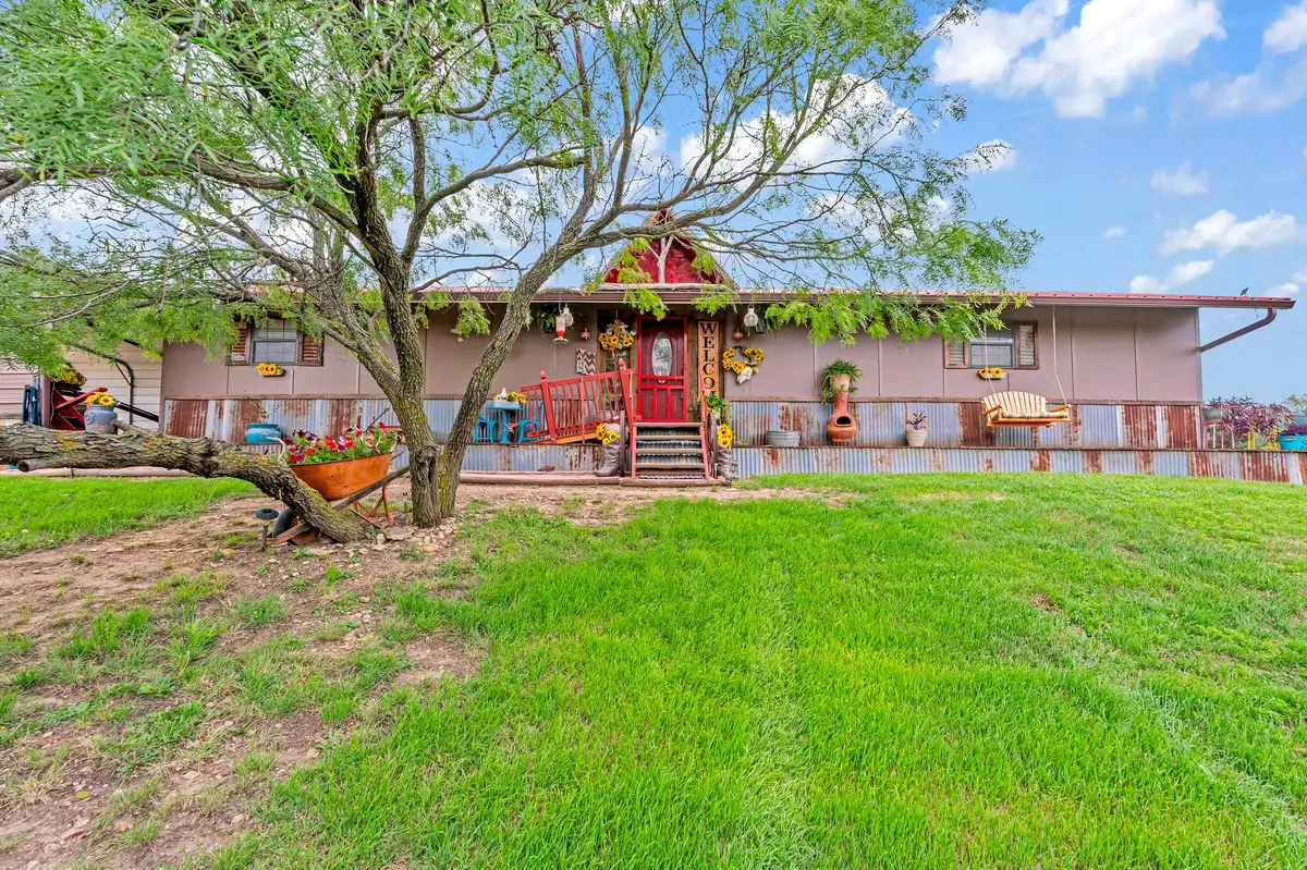 1105 S Commerce St, Ranger, TX 76470-2658
