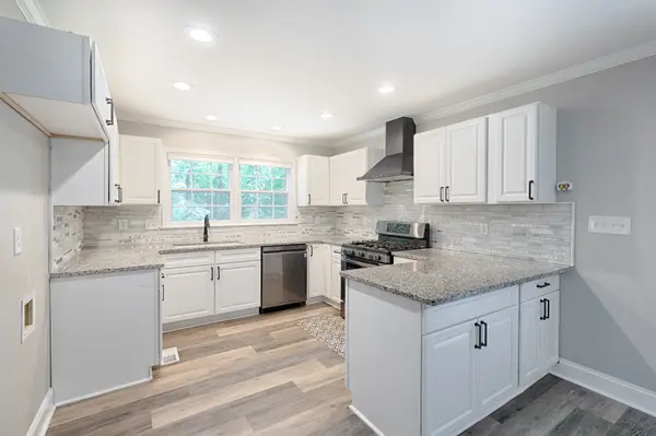 4227 Arbor Club Dr, Marietta, GA 30066-2247