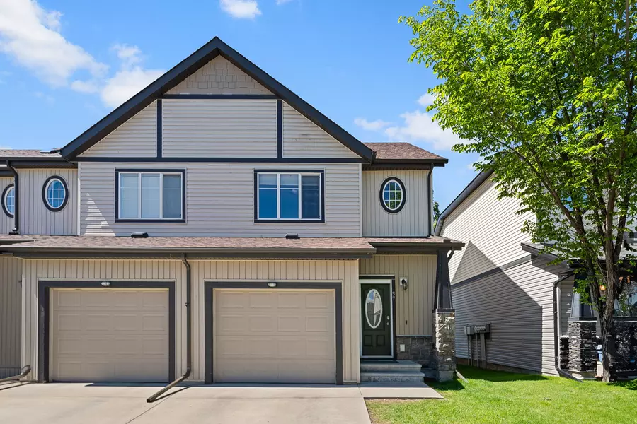 57 Copperpond Lndg SE, Calgary, AB T2Z 1G6