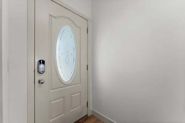 57 Copperpond Lndg SE, Calgary, AB T2Z 1G6
