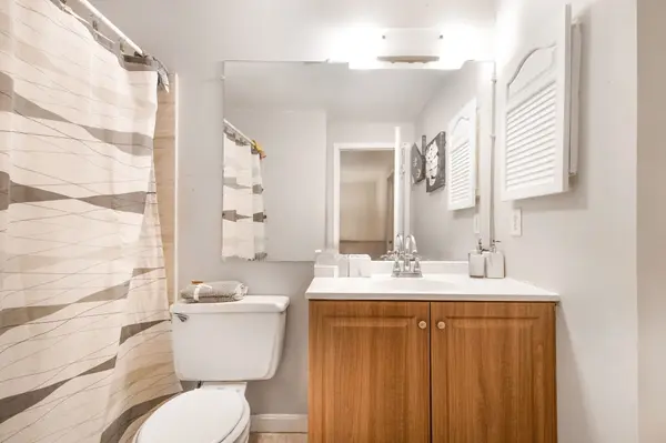 13115 Country Ridge Dr, Germantown, MD 20874-1128