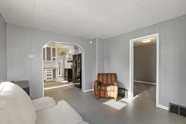6022 37th Ave, Kenosha, WI 53142-3329