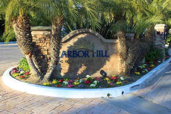432 Edgehill Ln #41, Oceanside, CA 92054-4716