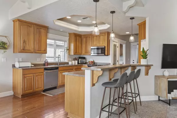 Grants Pass, OR 97526-8321,142 Hudson Ln