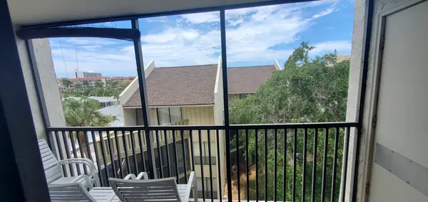 5880 Midnight Pass Rd, Sarasota, FL 34242-2102