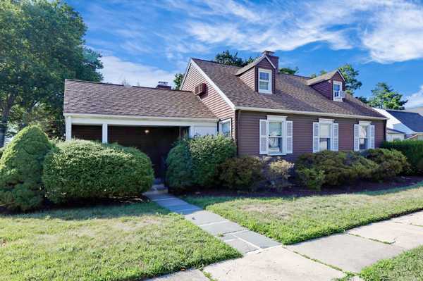 80 Willow Ave, Hackensack, NJ 07601-3003