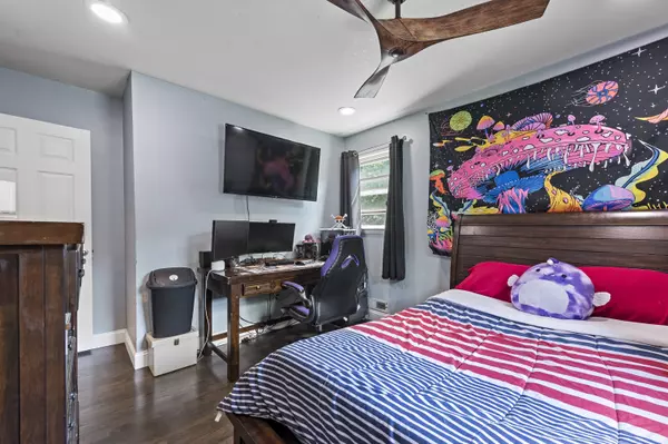 315 8th St Piscataway, NJ 08854-1924