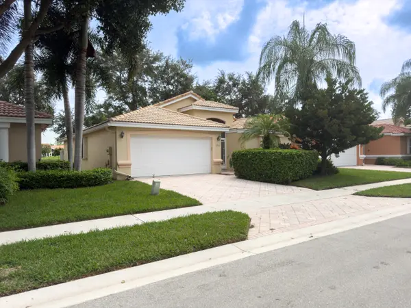 7243 Modena Dr, Boynton Beach, FL 33437-6070