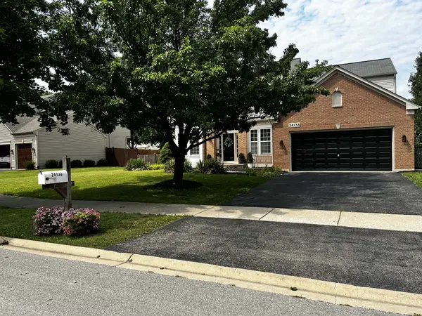 24138 Hampshire Ln, Plainfield, IL 60585-4247
