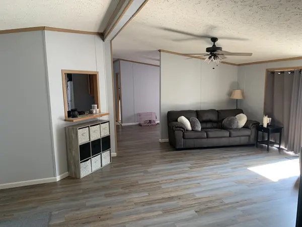 190 Woodland Trails Dr, Collinsville, IL 62234-5893