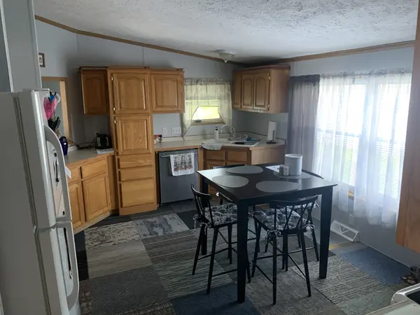 190 Woodland Trails Dr, Collinsville, IL 62234-5893