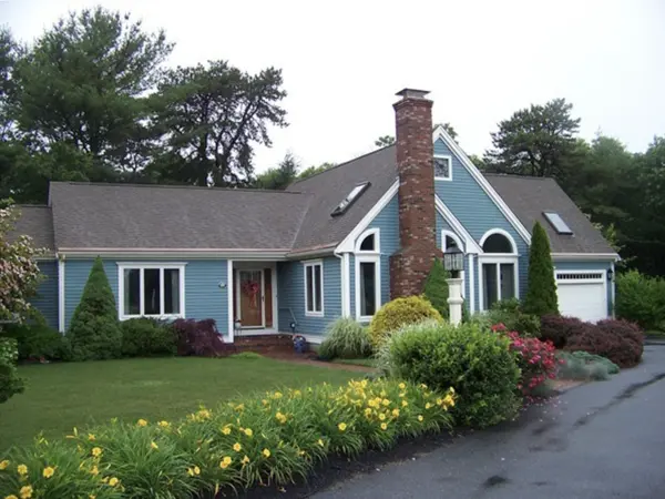 24 Ouiment Ln, Plymouth, MA 02360-8206