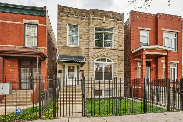 531 N Central Park Ave, Chicago, IL 60624-1237