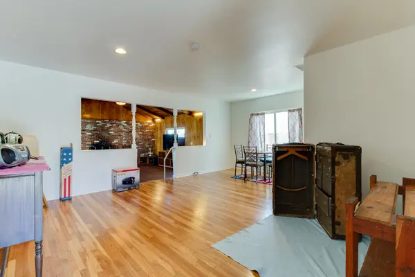 13124 Carfax Ave, Downey, CA 90242-5016