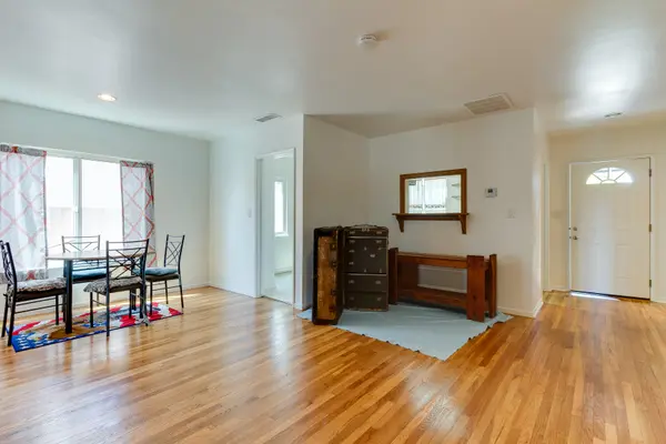 13124 Carfax Ave, Downey, CA 90242-5016