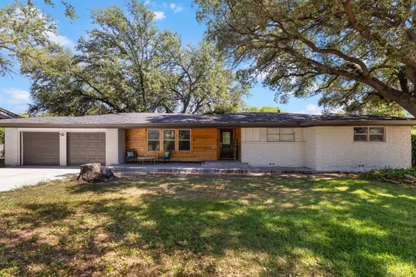 3620 Lynndale Pl, Fort Worth, TX 76133-2149