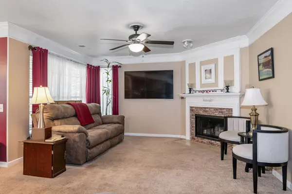 11180 Rienzi Pl #102, Manassas, VA 20109-2742