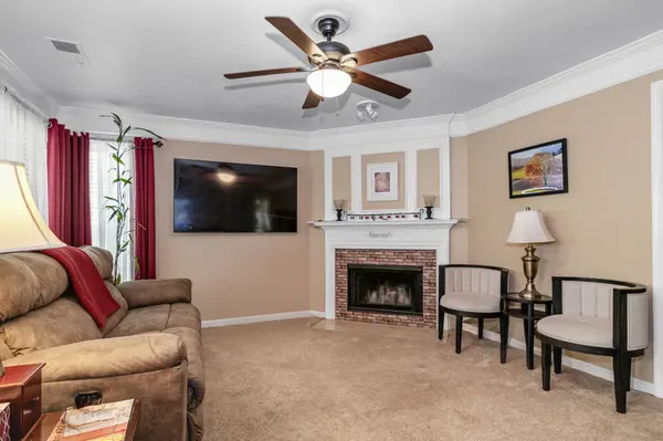 11180 Rienzi Pl #102, Manassas, VA 20109-2742