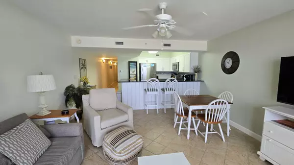 Fort Walton Beach, FL 32548-6055,866 Santa Rosa Blvd #214
