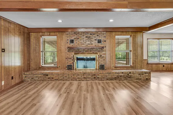 9430 Monasco Rd, Millington, TN 38053-4236