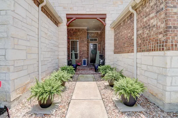 7415 Tudor Heights Ln, Spring, TX 77379-1523