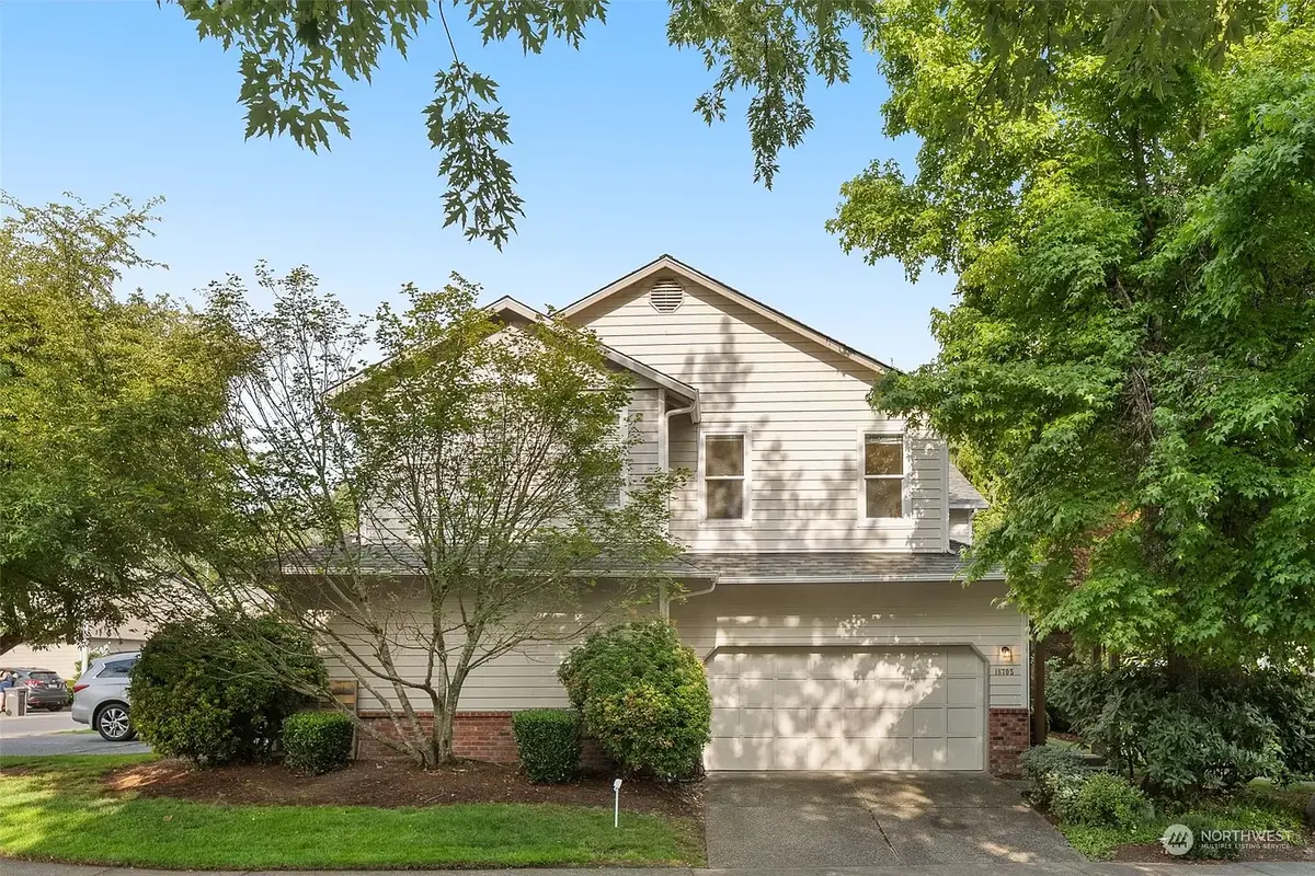 18705 20th Ave SE, Bothell, WA 98012-8723