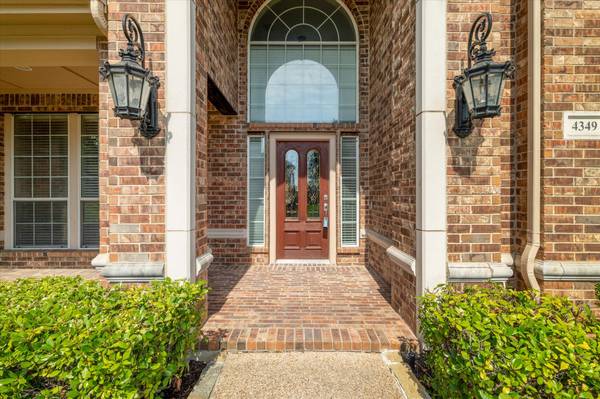 4349 Rubery Dr, Carrollton, TX 75010-1149