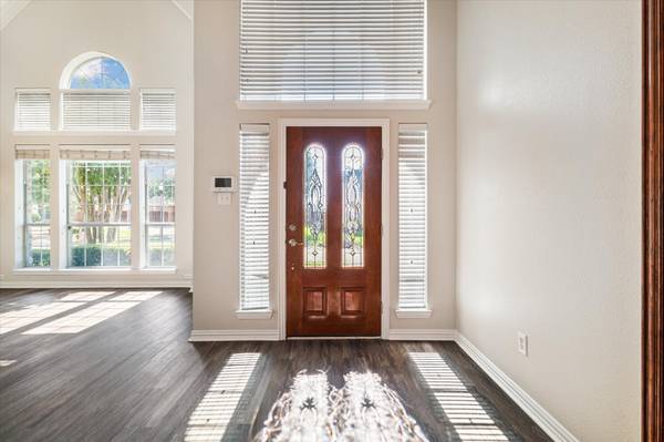 4349 Rubery Dr, Carrollton, TX 75010-1149