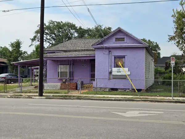 Houston, TX 77009-8643,1232 Hogan St