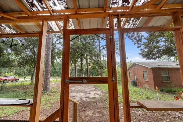 1603 S Fairfield Dr, Pensacola, FL 32507-1606