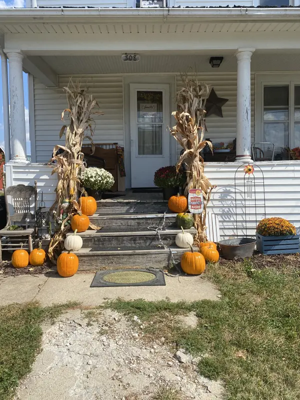 308 Pearl St, Warren, IL 61087-9321