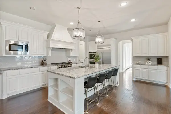 1940 Foxborough Trl, Flower Mound, TX 75028-8269
