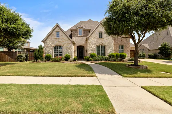 1940 Foxborough Trl, Flower Mound, TX 75028-8269