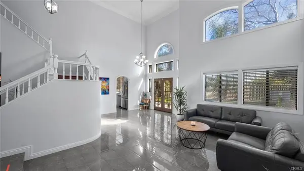 25308 Joyce Pl, Stevenson Ranch, CA 91381-1514