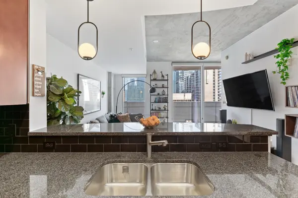 360 Nueces St #907, Austin, TX 78701-4119