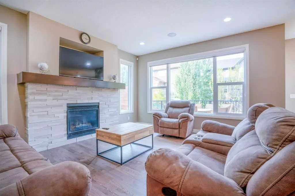 Ab T4b 3t5,,Coopers Airdrie