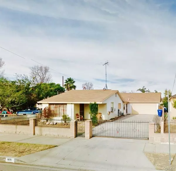 14141 Daubert St, San Fernando, CA 91340-3807