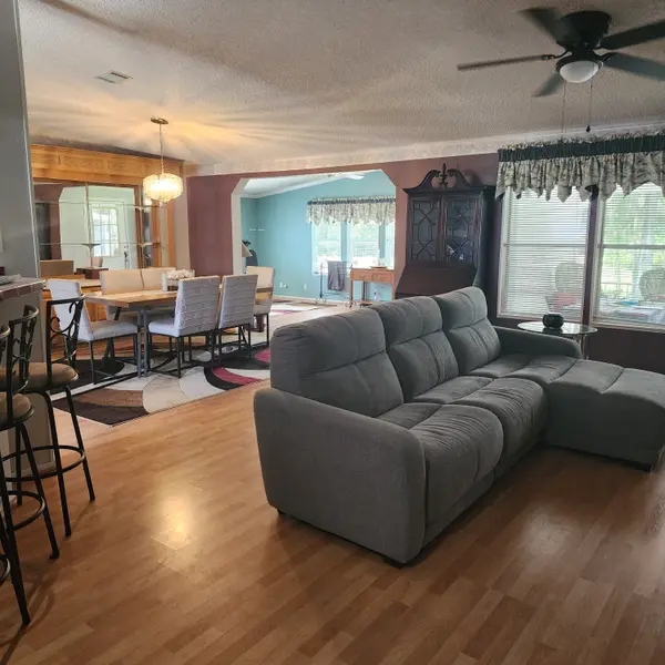 138 Sher Ln, Debary, FL 32713-4720