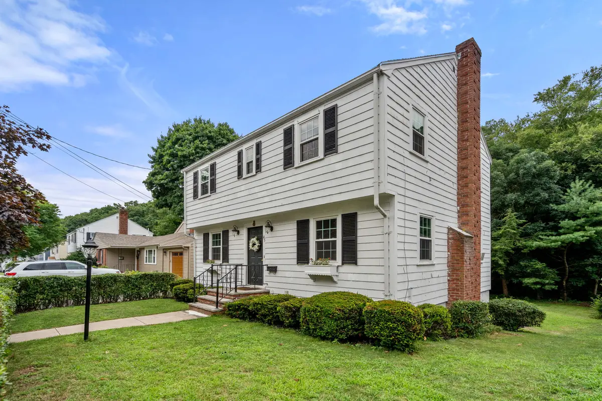 45 Emerald St, Quincy, MA 02169-1003