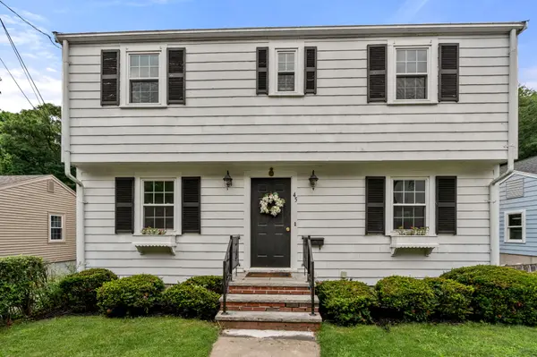45 Emerald St, Quincy, MA 02169-1003