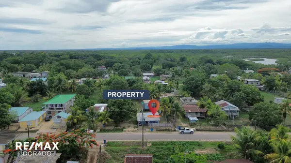 Fadden Ave, Independence Village, Creek, Belize