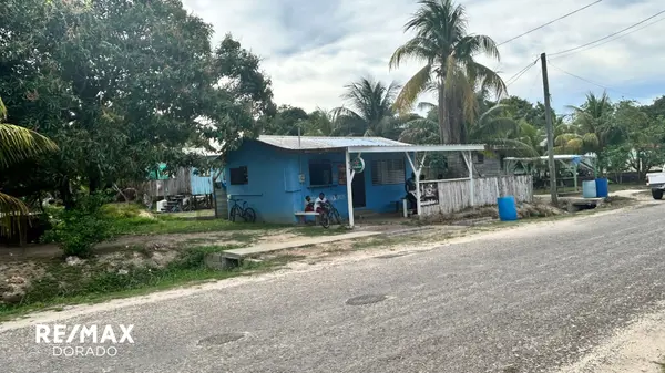 Fadden Ave, Independence Village, Creek, Belize