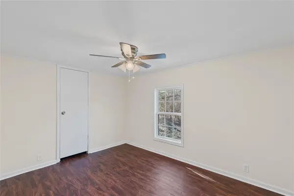 7999 Teal Glen Dr, Mooringsport, LA 71060-8656