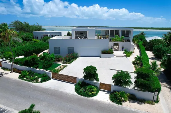 32 Prince Of Wales Drive, Turks & Caicos,