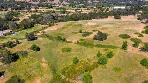 7647 Wise Rd, Auburn, CA 95603-9738