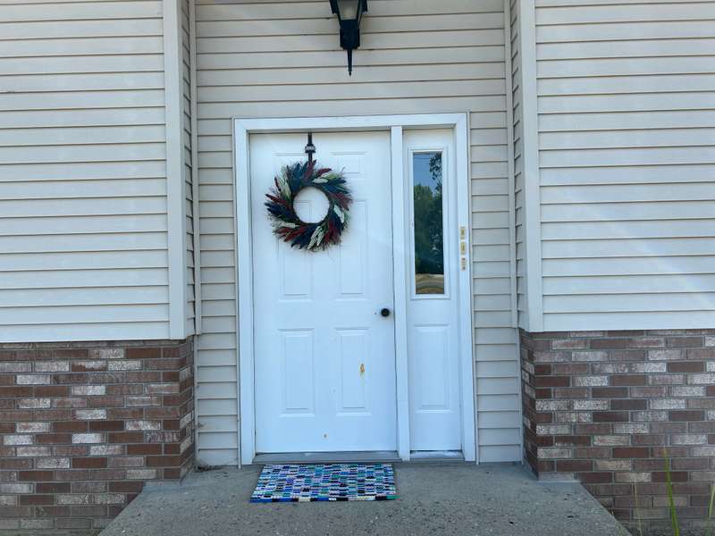 67683 Graham Rd #B, St Clairsville, OH 43950-9533