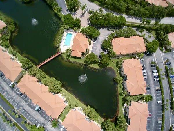 15360 BELLAMAR CIR #3512 FORT MYERS, Fl 33908,