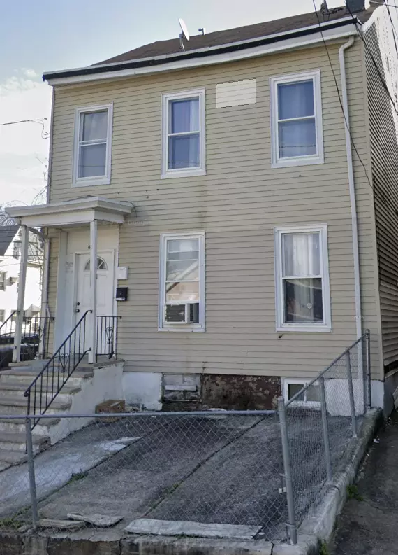 61 Butler St, Paterson, NJ 07524-1709