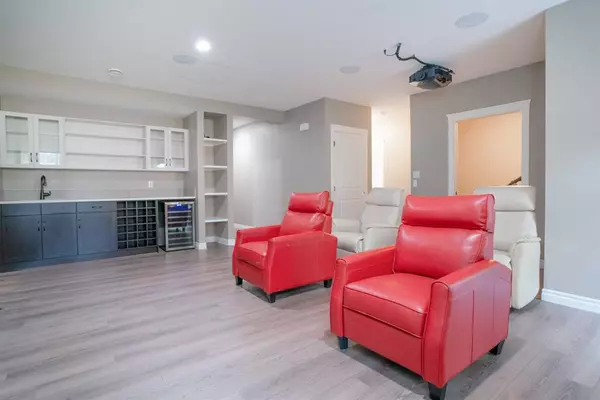 Ab T4b 3t5,,Coopers Airdrie